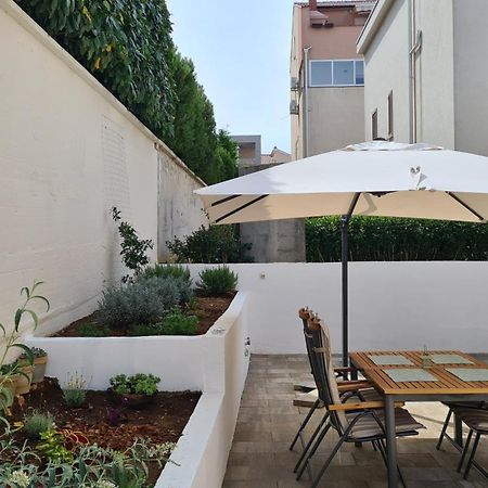 Garden Apartment زادار المظهر الخارجي الصورة